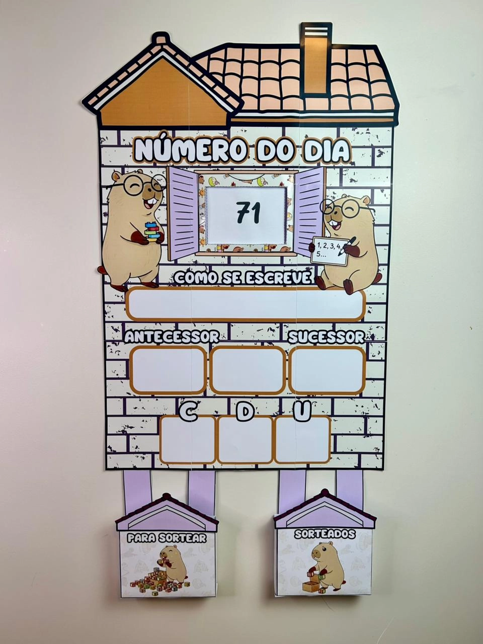 Preview de Painel Educativo Colorido Número do Dia com Capivara